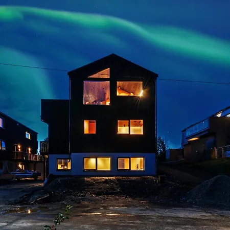 Arctic Seasons - A Cozy Luxury Escape At The Of Apartment *